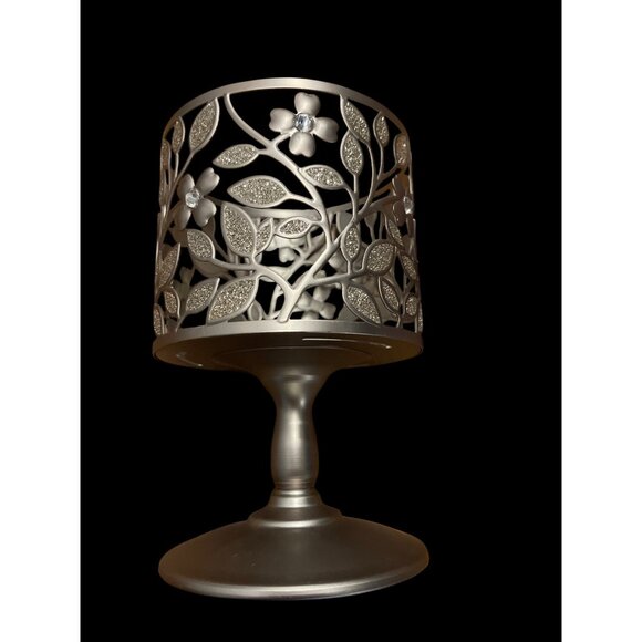 Bath and Body Works Dogwood Pedestal 3-Wick Candle Holder & Candle Lot 3 New - Picture 5 of 7